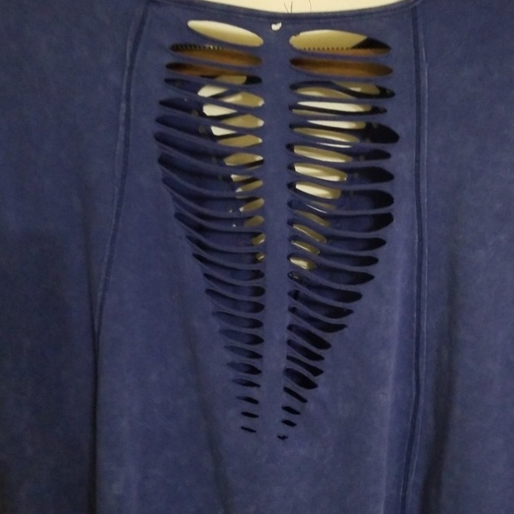 Top - Picture 5 of 5